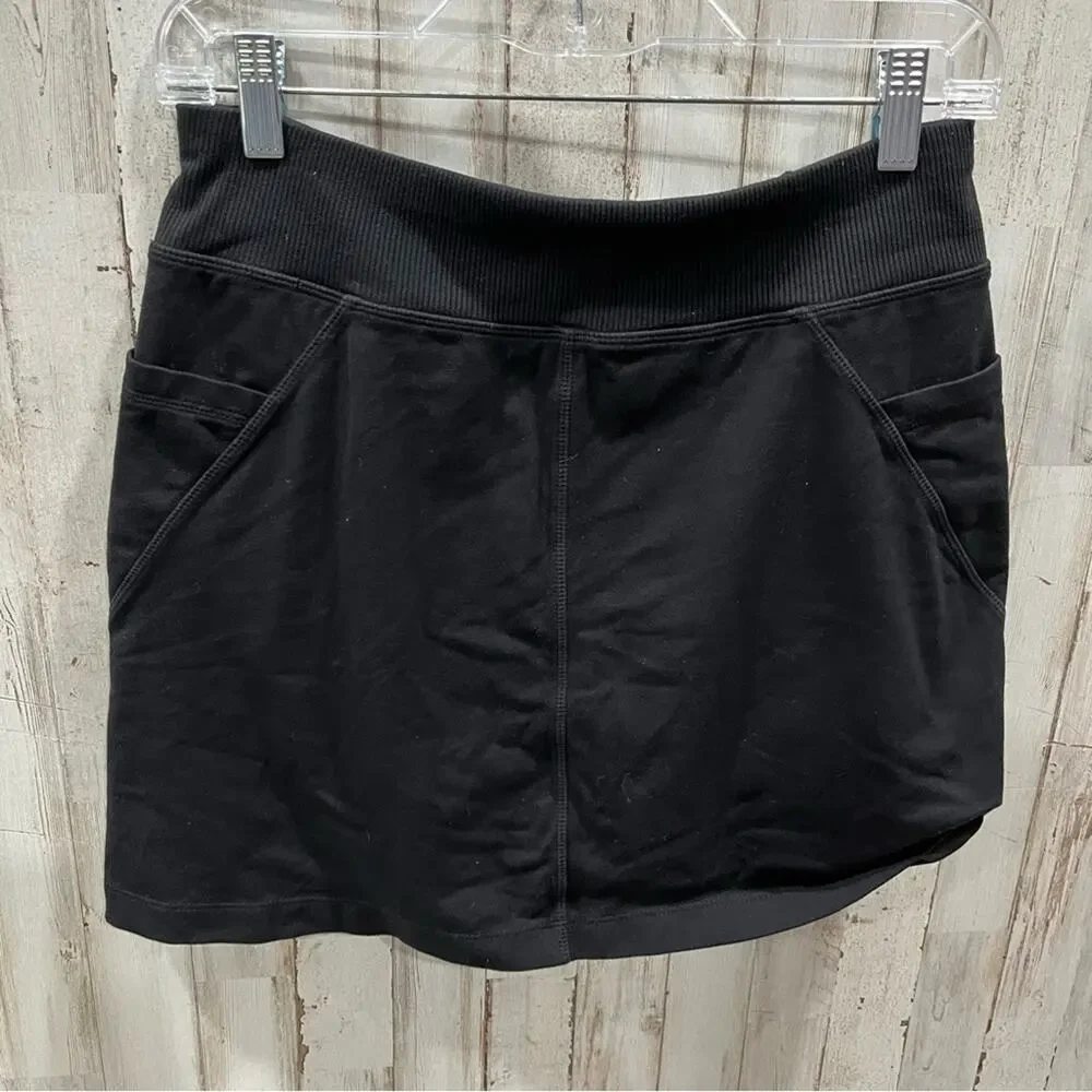 Athleta  Women's Excursion Skort Skirt Black pockets 153396